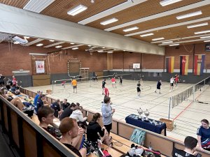 Badminton-Turnier läuft- kommt vorbei